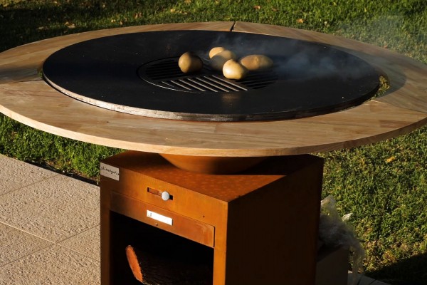 Table circulaire en bois...